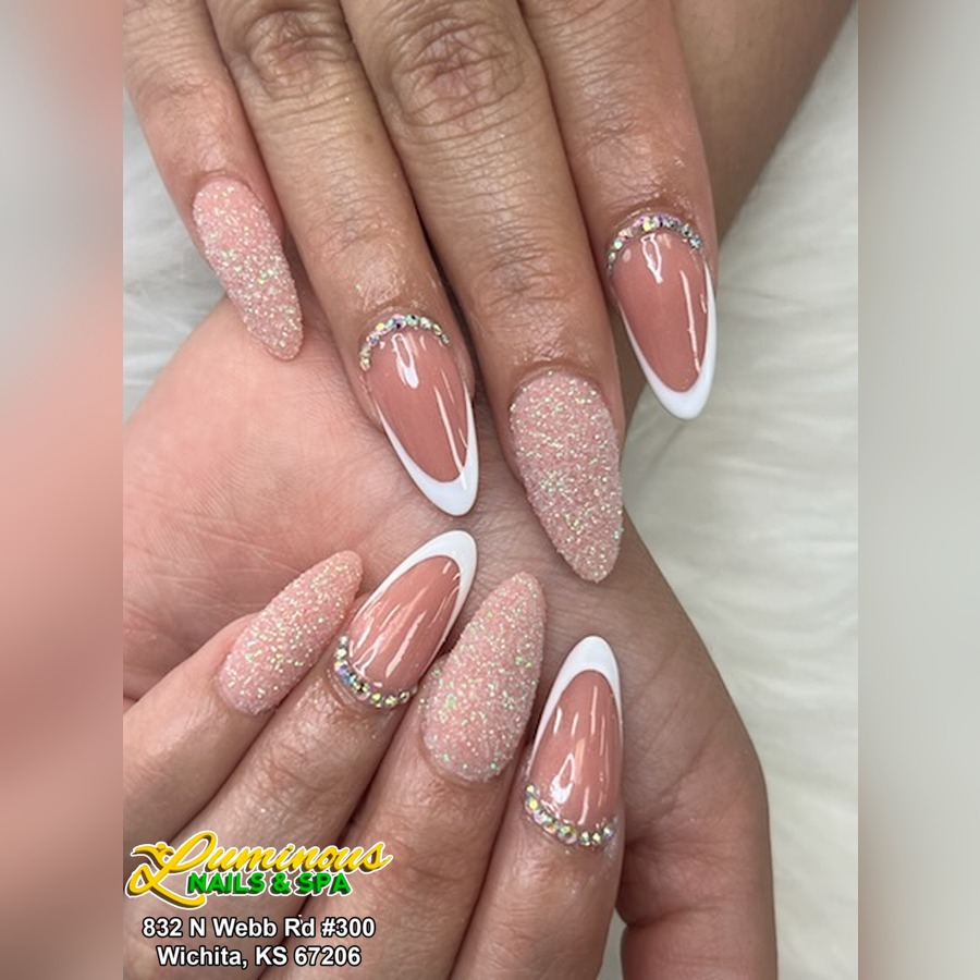Luminous Nails & Spa